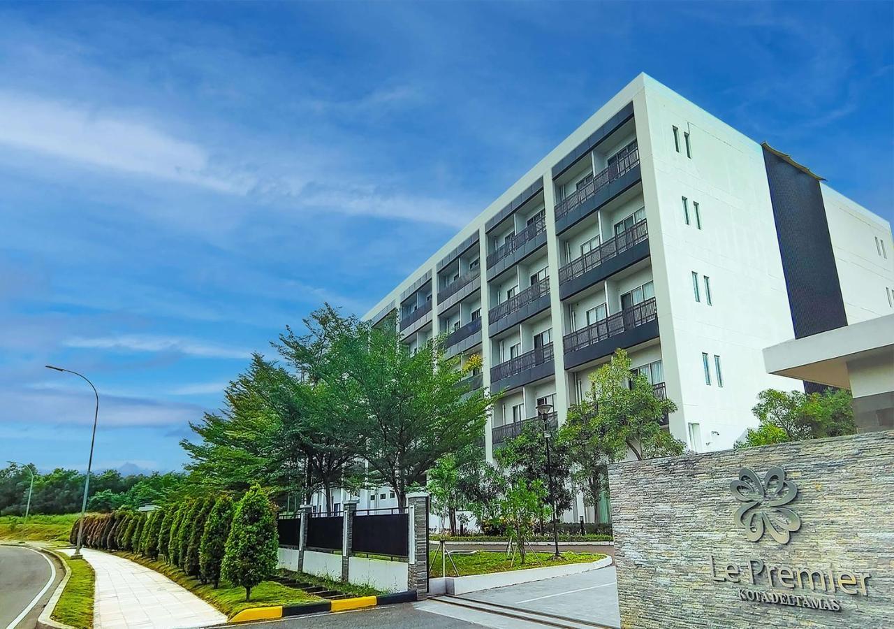 Le Premier Hotel Deltamas Cikarang Extérieur photo