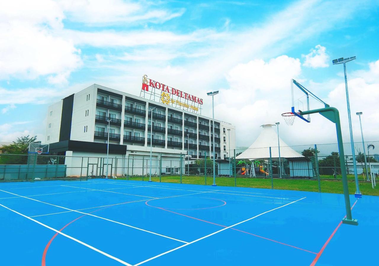 Le Premier Hotel Deltamas Cikarang Extérieur photo