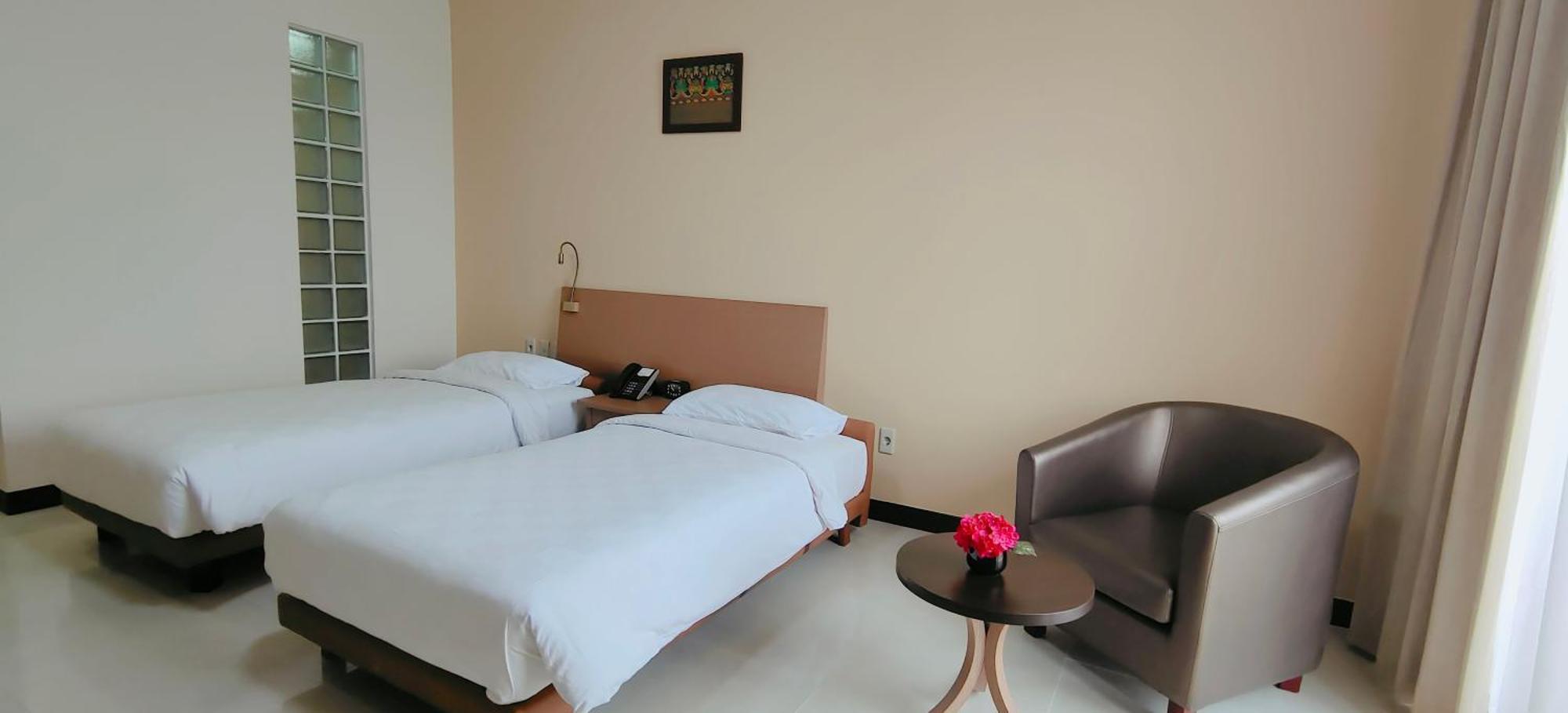 Le Premier Hotel Deltamas Cikarang Extérieur photo