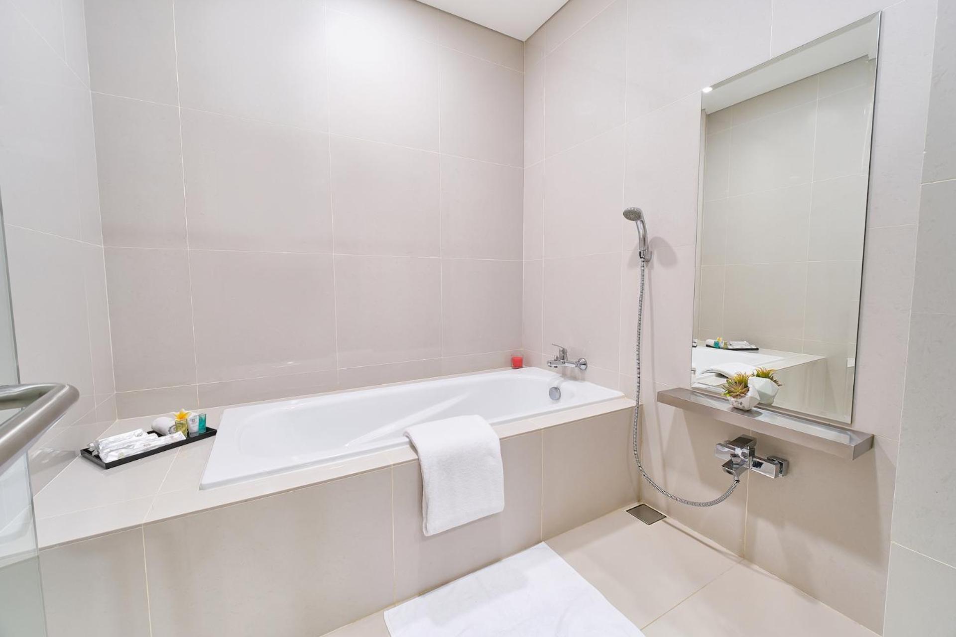 Le Premier Hotel Deltamas Cikarang Chambre photo